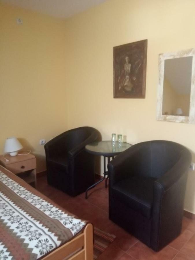 Guest House Bole Vinci 外观 照片